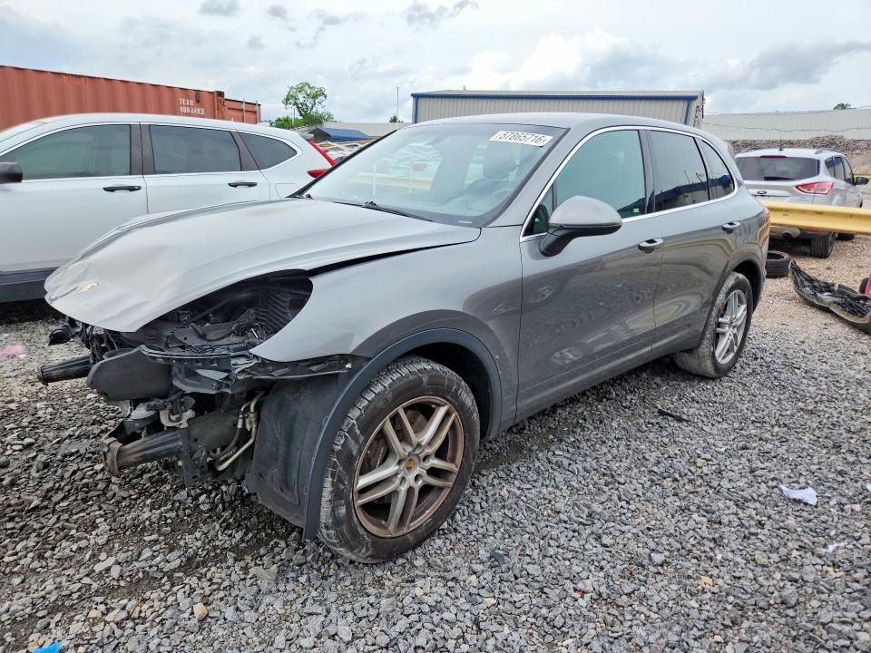 57865716 :رقم المزاد ، WP1AA2A22GLA04233 vin ، 2016 Porsche Cayenne مزاد بيع