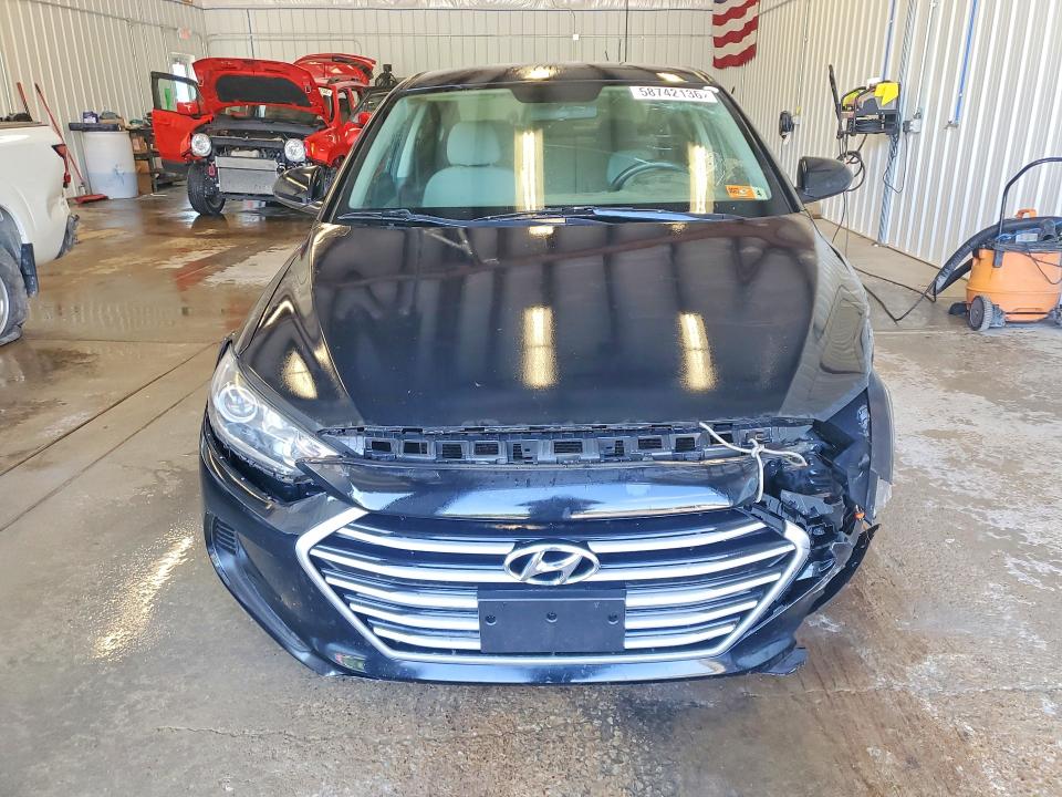 Продажа на аукционе авто 2018 Hyundai Elantra, vin: 5NPD84LFXJH392281, номер лота: 58742136