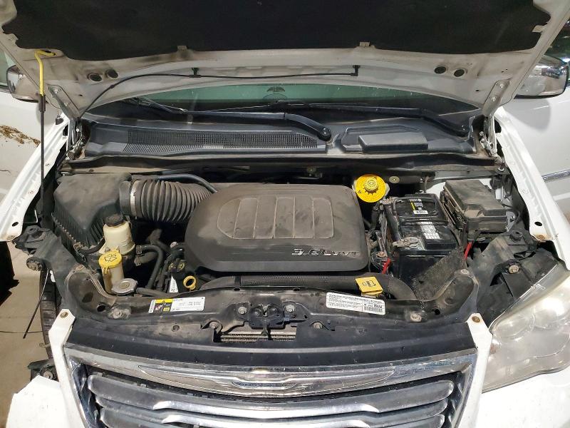 Продажа на аукционе авто 2014 Chrysler Town & Country, vin: 2C4RC1CG4ER201572, номер лота: 55888136