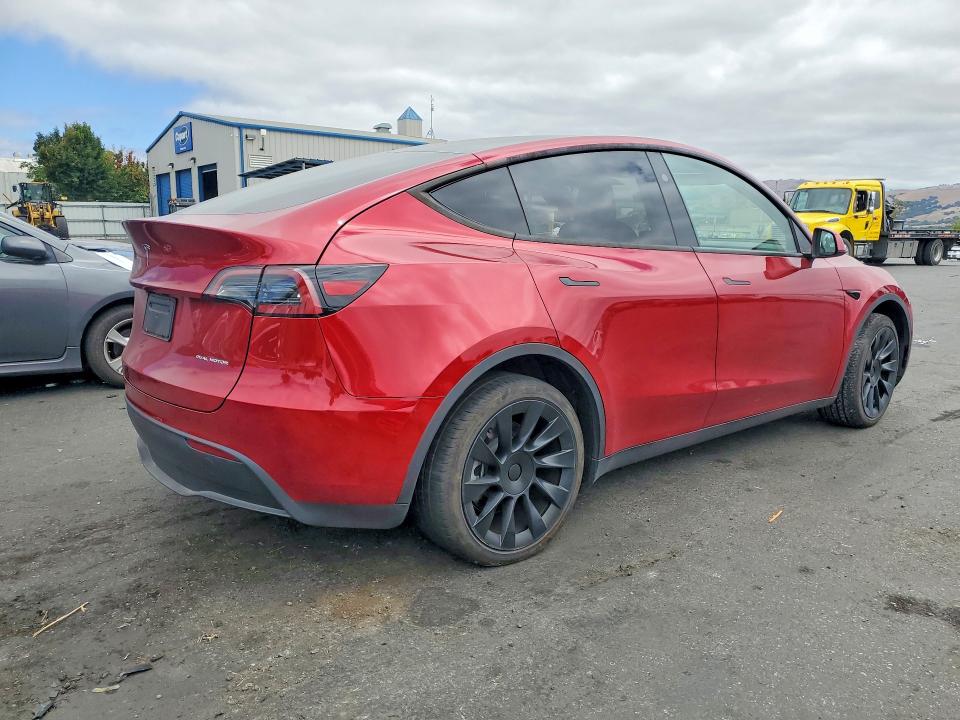 58145996 :رقم المزاد ، 7SAYGDEE1RF038963 vin ، 2024 Tesla Model Y مزاد بيع
