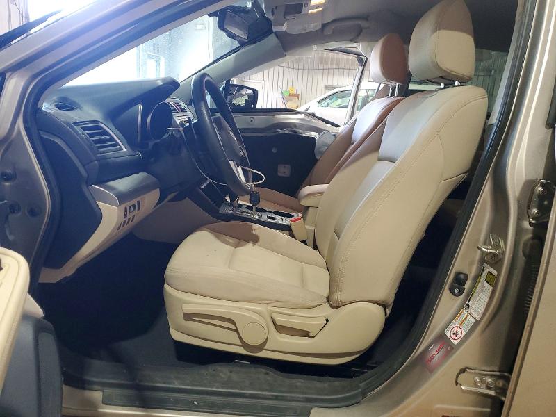 55688526 :رقم المزاد ، 4S3BNAA69F3061146 vin ، 2015 Subaru Legacy مزاد بيع