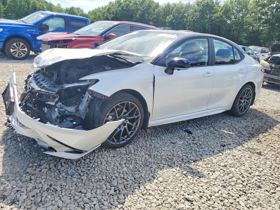 Auction sale of the 2026 Toyota Camry, vin: 4T1DBADK0TU054386, lot number: 58566896