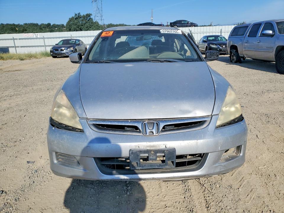 Продажа на аукционе авто 2007 Honda Accord, vin: JHMCM56347C017634, номер лота: 57962766