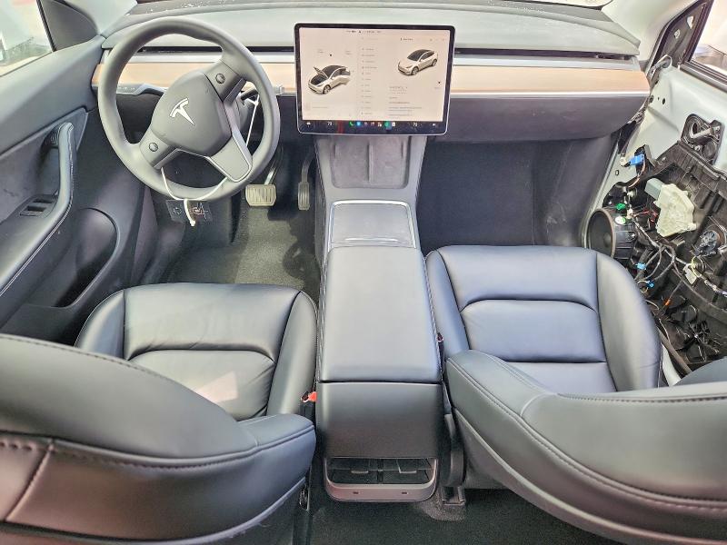Auction sale of the 2022 Tesla Model Y, vin: 7SAYGDEE8NF327641, lot number: 85992505