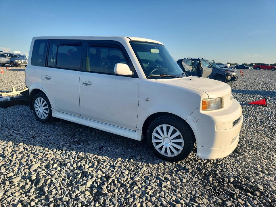 58488096 :رقم المزاد ، JTLKT324240152647 vin ، 2004 Toyota Scion مزاد بيع