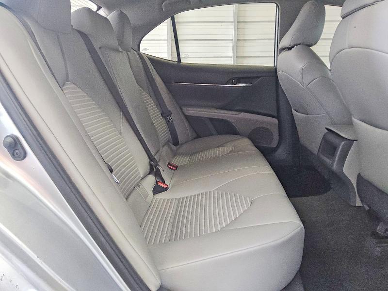 58244256 :رقم المزاد ، 4T1B11HKXKU803522 vin ، 2019 Toyota Camry مزاد بيع