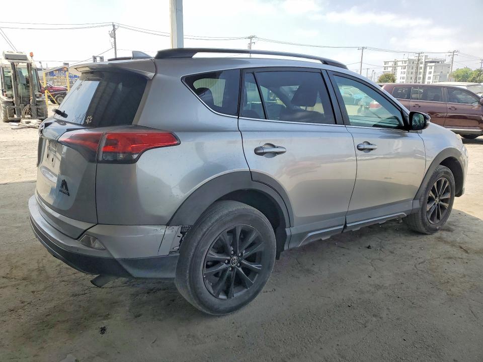 Aukcja sprzedaży 2018 Toyota Rav4, vin: 2T3RFREV8JW730458, numer aukcji: 55576176