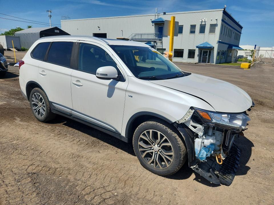 2017 Mitsubishi Outlander მანქანა იყიდება აუქციონზე, vin: JA4JZ3AX7HZ611636, აუქციონის ნომერი: 56572246