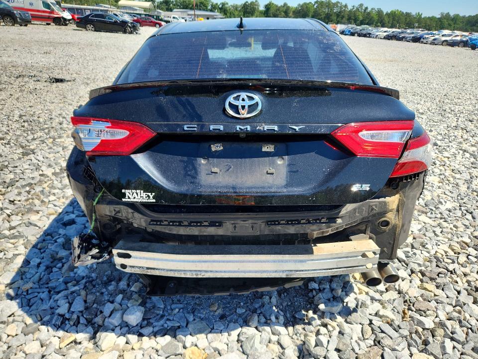 55805126 :رقم المزاد ، 4T1B11HKXKU799911 vin ، 2019 Toyota Camry مزاد بيع