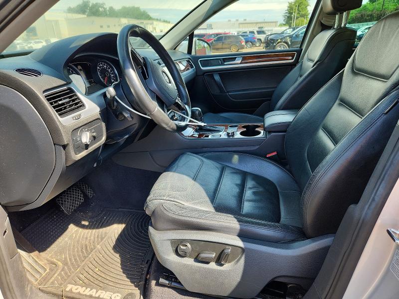 2012 Volkswagen Touareg მანქანა იყიდება აუქციონზე, vin: WVGEF9BP3CD010632, აუქციონის ნომერი: 57697666