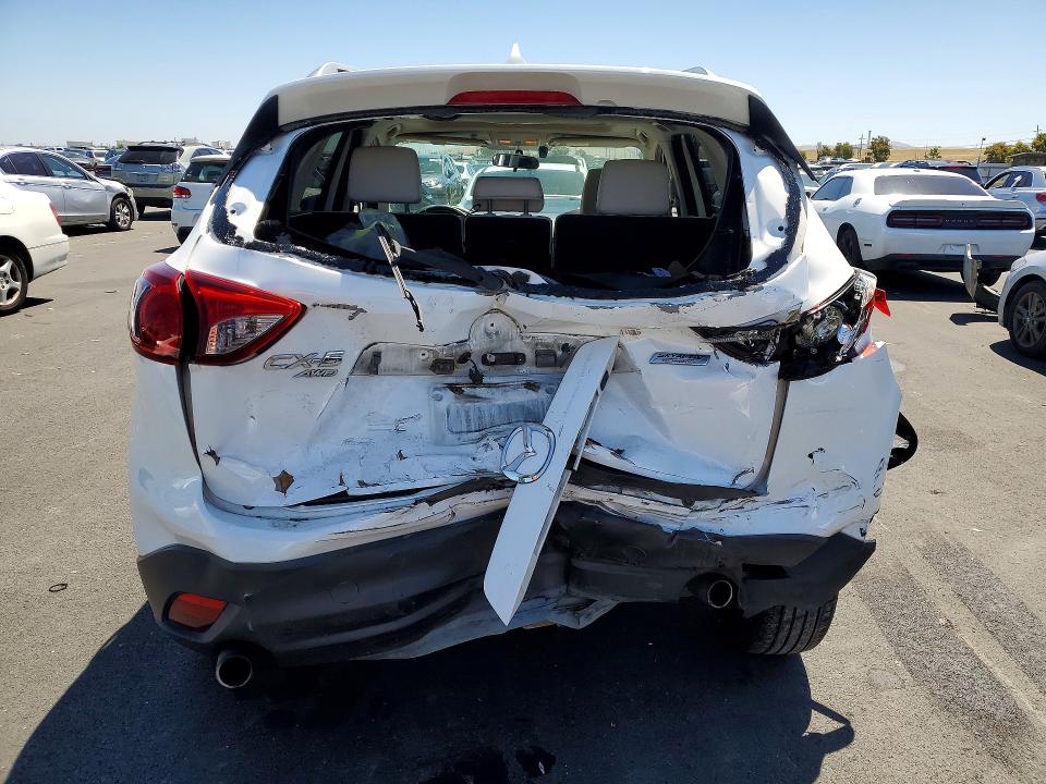 55570406 :رقم المزاد ، JM3KE4DY0G0839486 vin ، 2016 Mazda Cx-5 مزاد بيع