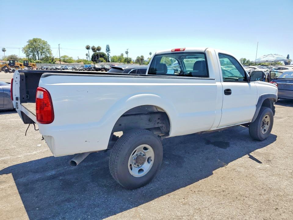 Продажа на аукционе авто 2004 Chevrolet Silverado, vin: 1GBHC24UX4E175162, номер лота: 57401366