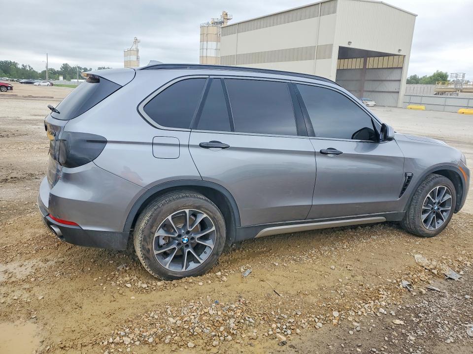 Продаж на аукціоні авто 2017 Bmw X5, vin: 5UXKR0C35H0X83461, номер лоту: 56330606