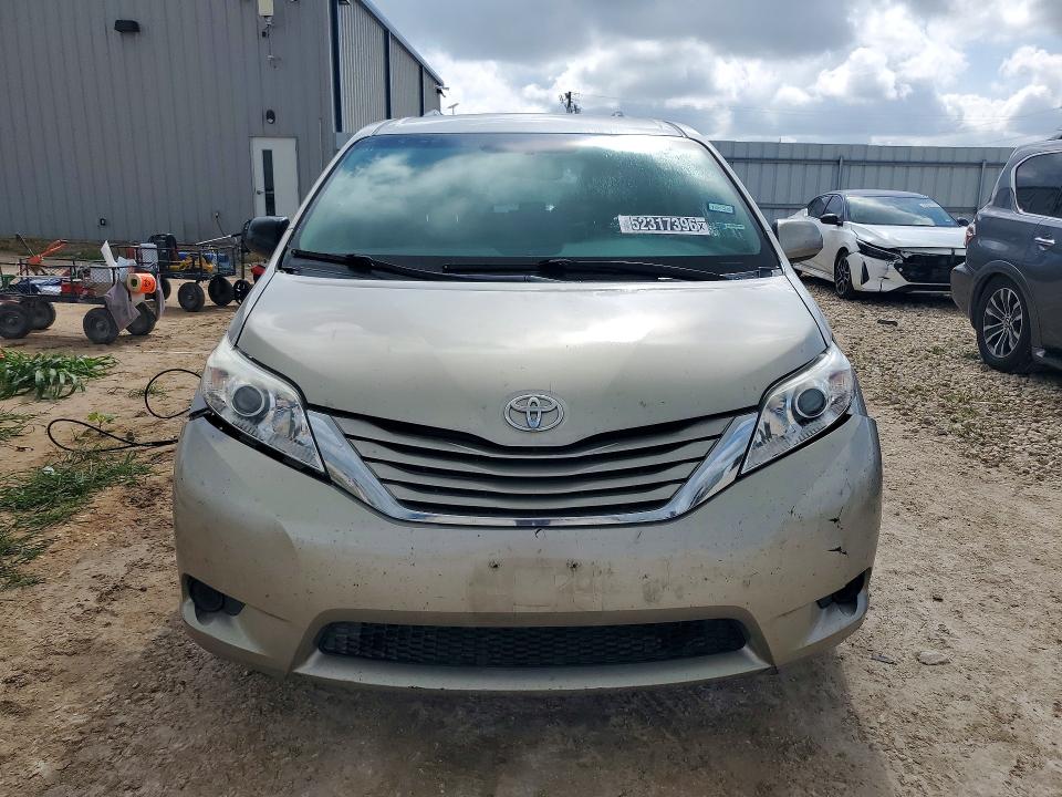 Продаж на аукціоні авто 2017 Toyota Sienna, vin: 5TDKZ3DC3HS798054, номер лоту: 52317396