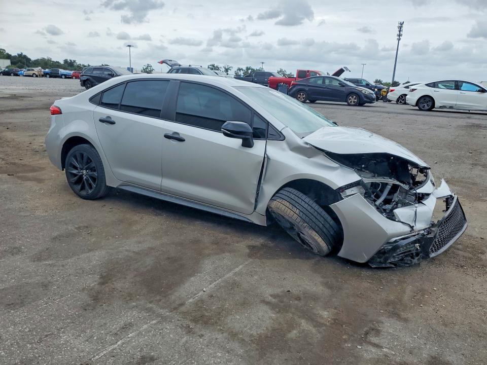 56114526 :رقم المزاد ، 5YFS4MCE7MP072417 vin ، 2021 Toyota Corolla مزاد بيع