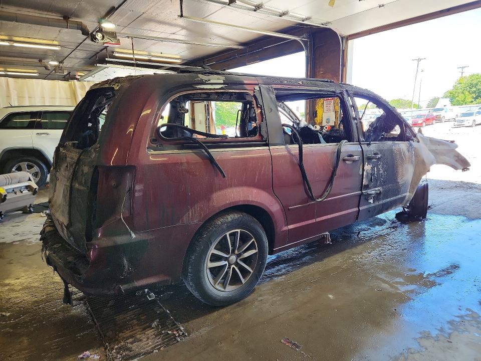 55583416 :رقم المزاد ، 2C4RDGCG8HR827596 vin ، 2017 Dodge Grand Caravan مزاد بيع