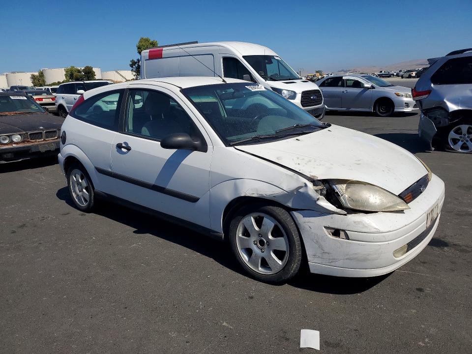 58945296 :رقم المزاد ، 3FAFP31331R117742 vin ، 2001 Ford Focus مزاد بيع