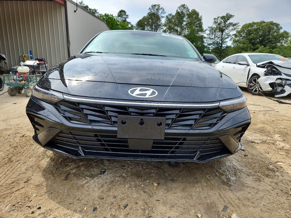 Продажа на аукционе авто 2025 Hyundai Elantra, vin: KMHLP4DG0SU981915, номер лота: 56873256