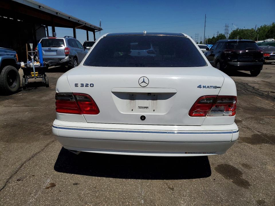 57679916 :رقم المزاد ، WDBJF82J1YX036370 vin ، 2000 Mercedes-benz E مزاد بيع