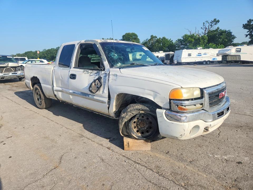 75593945 :رقم المزاد ، 2GTEC19V741109325 vin ، 2004 Gmc New Sierra مزاد بيع