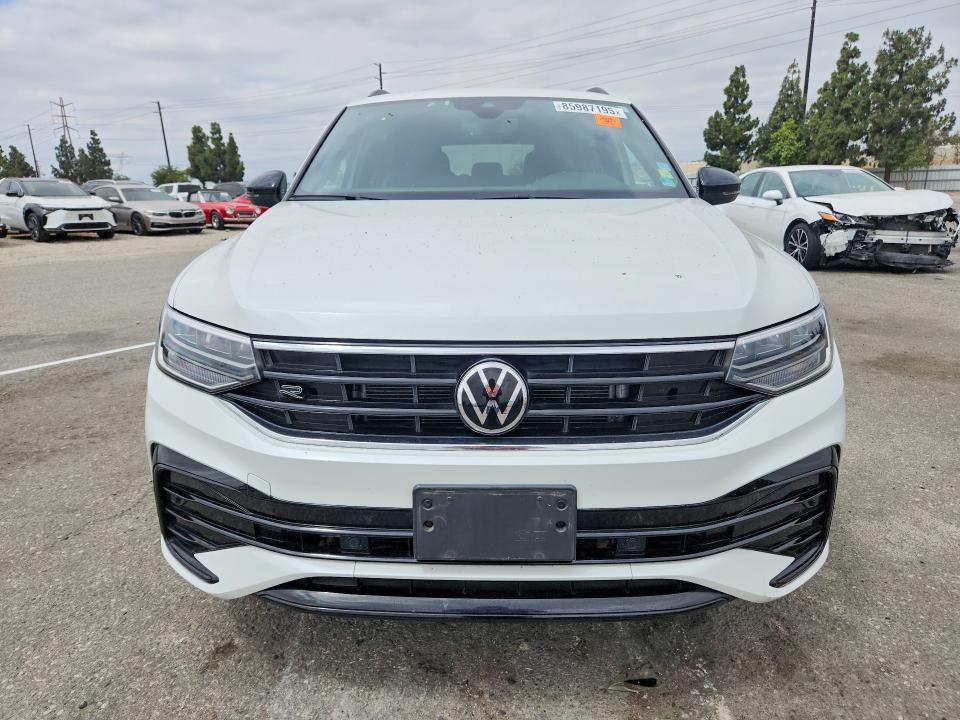 2022 Volkswagen Tiguan მანქანა იყიდება აუქციონზე, vin: 3VVCB7AX6NM077764, აუქციონის ნომერი: 85987195