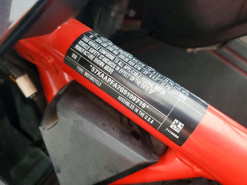 57345606 :رقم المزاد ، 57XAAPFA7G5109716 vin ، 2016 Polaris Slingshot مزاد بيع