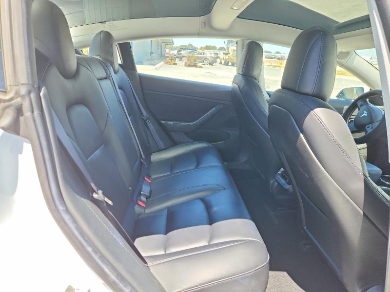 Auction sale of the 2018 Tesla Model 3, vin: 5YJ3E1EA0JF044573, lot number: 59013216