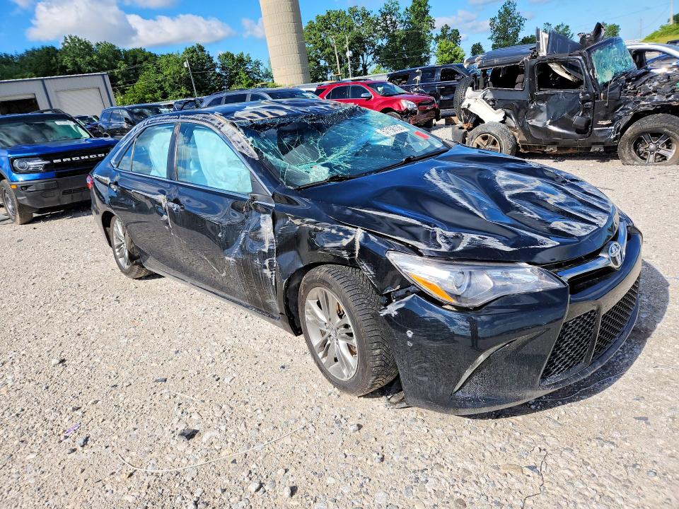 2015 Toyota Camry მანქანა იყიდება აუქციონზე, vin: 4T1BF1FKXFU088011, აუქციონის ნომერი: 57156136