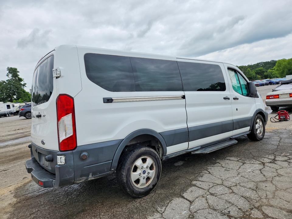 58581016 :رقم المزاد ، 1FBZX2YM8HKA68735 vin ، 2017 Ford Transit مزاد بيع