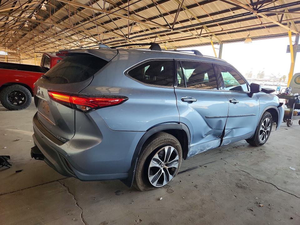 58844746 :رقم المزاد ، 5TDHZRBH3LS029641 vin ، 2020 Toyota Highlander مزاد بيع