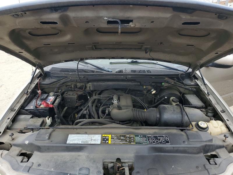 57867486 :رقم المزاد ، 2FTRX17203CA26479 vin ، 2003 Ford F150 مزاد بيع