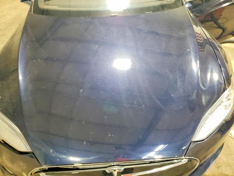 2015 Tesla Model S მანქანა იყიდება აუქციონზე, vin: 5YJSA1H26FFP74829, აუქციონის ნომერი: 56616566