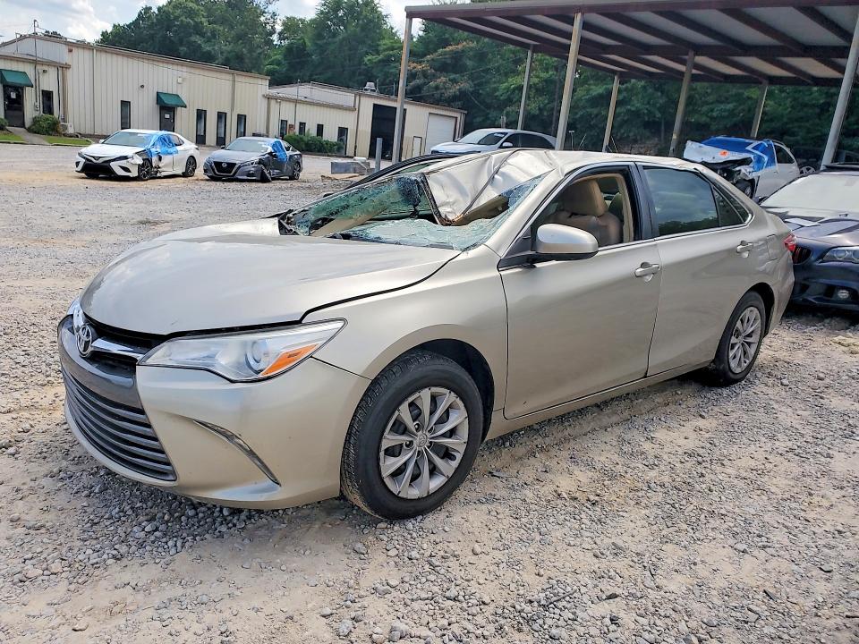 56991586 :رقم المزاد ، 4T1BF1FK9HU397889 vin ، 2017 Toyota Camry مزاد بيع