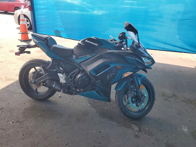 58129126 :رقم المزاد ، ML5EXEM11MDA34395 vin ، 2021 Kawasaki Ex650 مزاد بيع