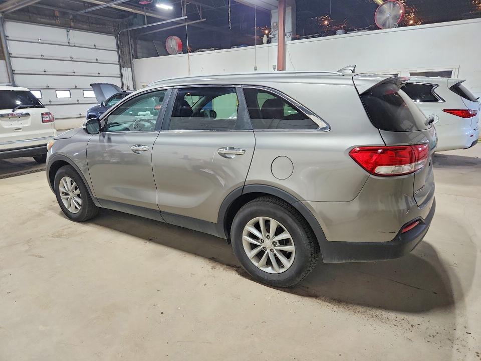 2017 Kia Sorento მანქანა იყიდება აუქციონზე, vin: 5XYPG4A39HG266715, აუქციონის ნომერი: 58514346