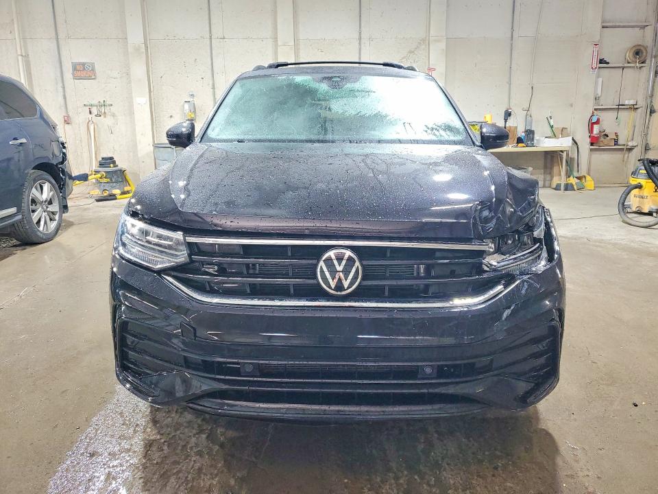 2022 Volkswagen Tiguan მანქანა იყიდება აუქციონზე, vin: 3VV8B7AX4NM000445, აუქციონის ნომერი: 58735276