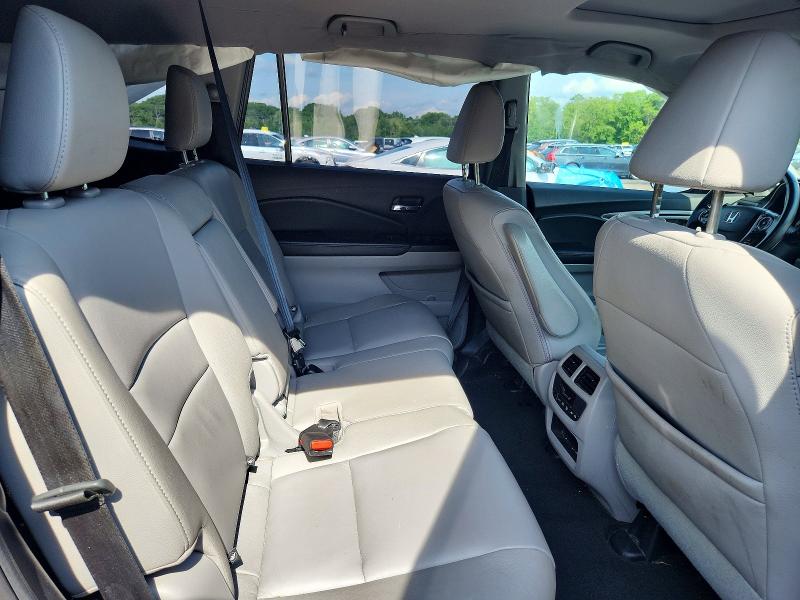 Продажа на аукционе авто 2017 Honda Pilot, vin: 5FNYF6H64HB065606, номер лота: 58845716