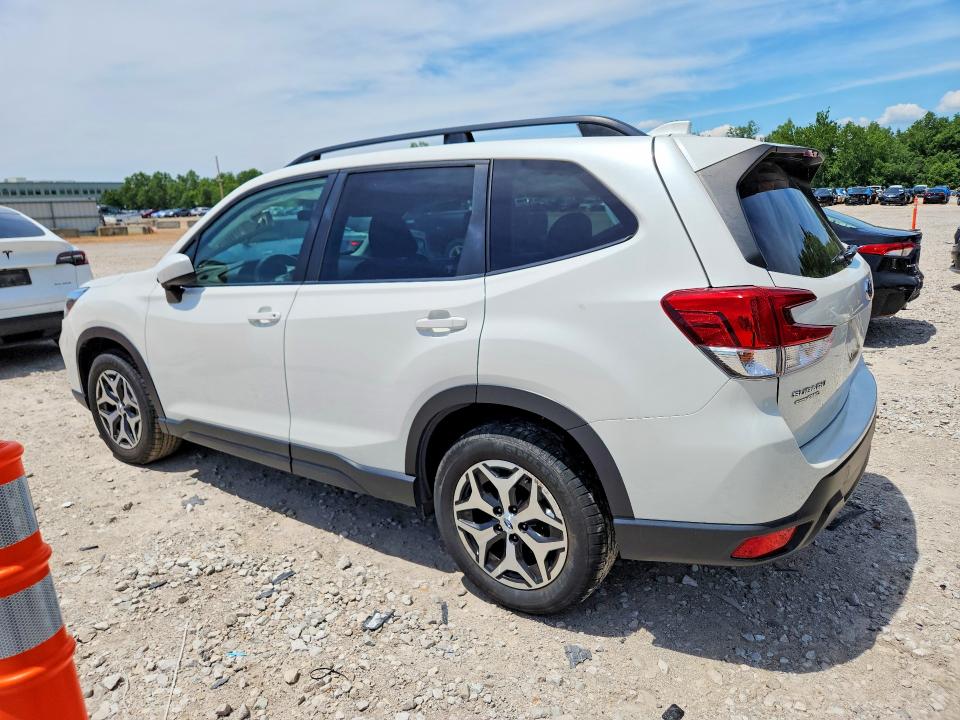 Продаж на аукціоні авто 2021 Subaru Forester, vin: JF2SKAJC2MH488958, номер лоту: 57528816