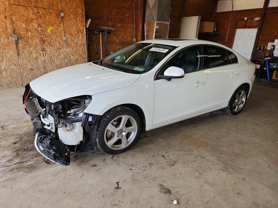 57526326 :رقم المزاد ، YV1612FH7D2198984 vin ، 2013 Volvo S60 مزاد بيع