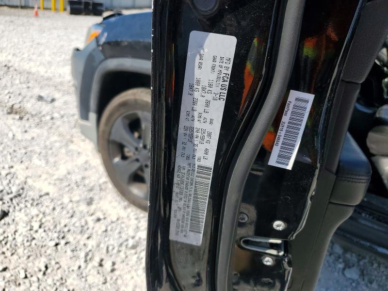 56176356 :رقم المزاد ، 3C4NJDBB6JT325359 vin ، 2018 Jeep Compass مزاد بيع