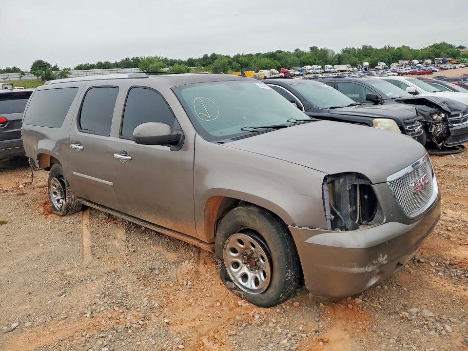 2014 Gmc Yukon Xl მანქანა იყიდება აუქციონზე, vin: 1GKS1MEFXER125198, აუქციონის ნომერი: 57400756