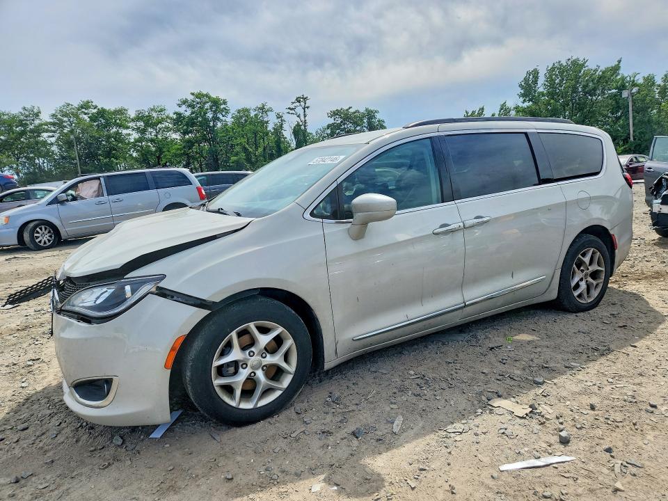 Продажа на аукционе авто 2017 Chrysler Pacifica, vin: 2C4RC1BG3HR628649, номер лота: 57842146