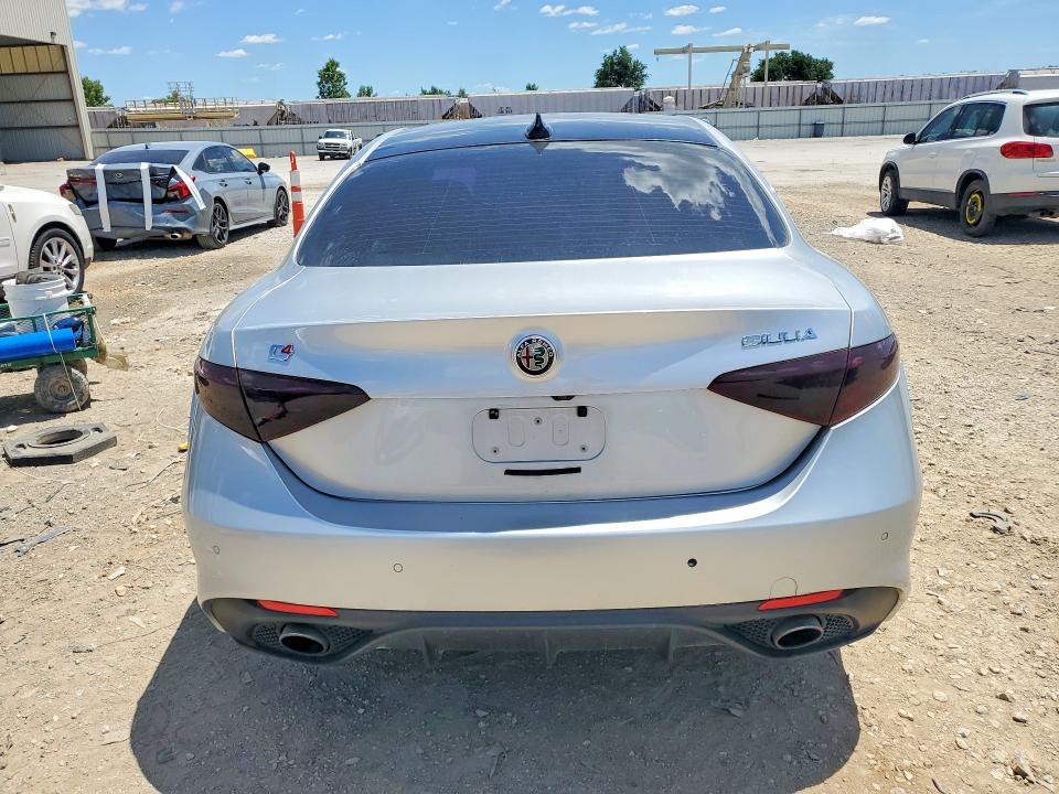 Aukcja sprzedaży 2017 Alfa Romeo Giulia, vin: ZARFAEEN4H7554496, numer aukcji: 57505506