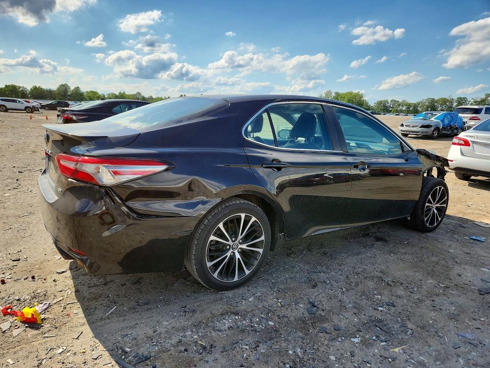 Aukcja sprzedaży 2018 Toyota Camry, vin: 4T1B11HK7JU581066, numer aukcji: 57481666