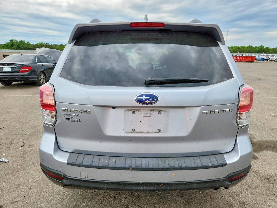 2018 Subaru Forester მანქანა იყიდება აუქციონზე, vin: JF2SJAGC3JH617702, აუქციონის ნომერი: 58093646