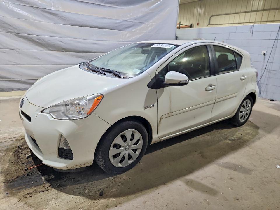 59138806 :رقم المزاد ، JTDKDTB36C1519168 vin ، 2012 Toyota Prius C مزاد بيع