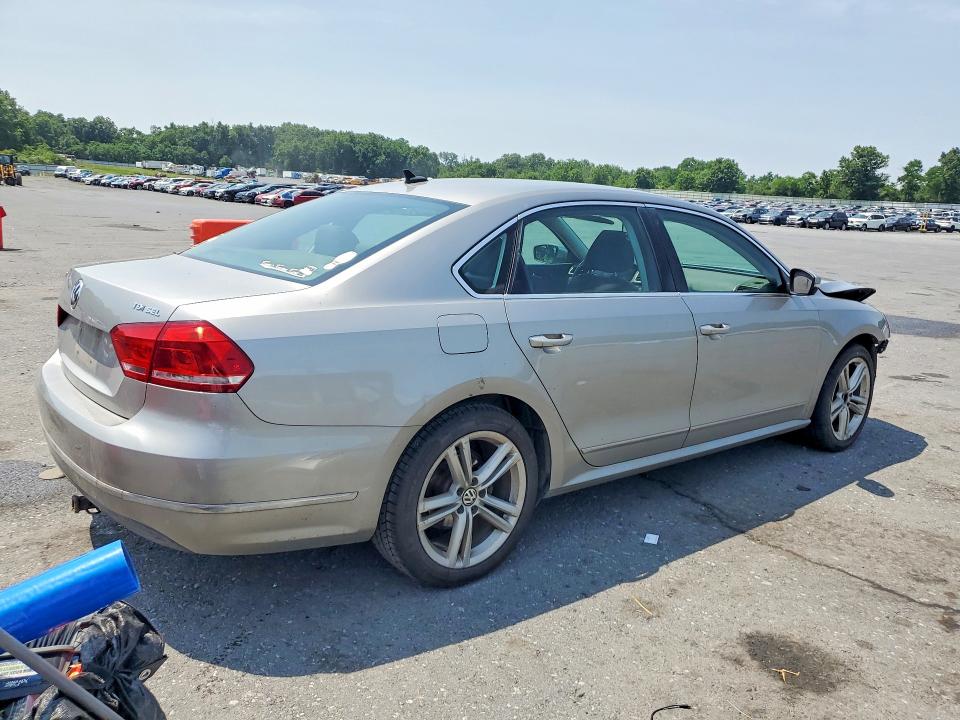 Продаж на аукціоні авто 2013 Volkswagen Passat, vin: 1VWCN7A35DC050880, номер лоту: 85622555