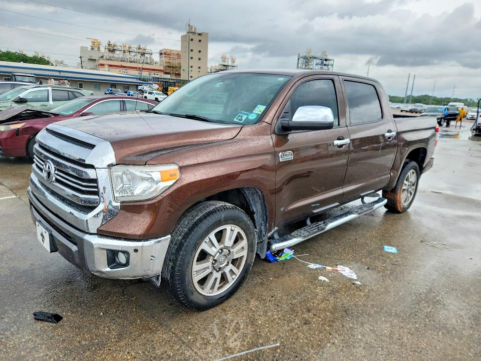 Продажа на аукционе авто 2017 Toyota Tundra, vin: 5TFGW5F18HX227594, номер лота: 57408556