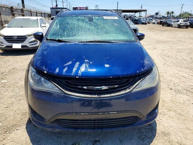 57763686 :رقم المزاد ، 2C4RC1L75HR765106 vin ، 2017 Chrysler Pacifica مزاد بيع