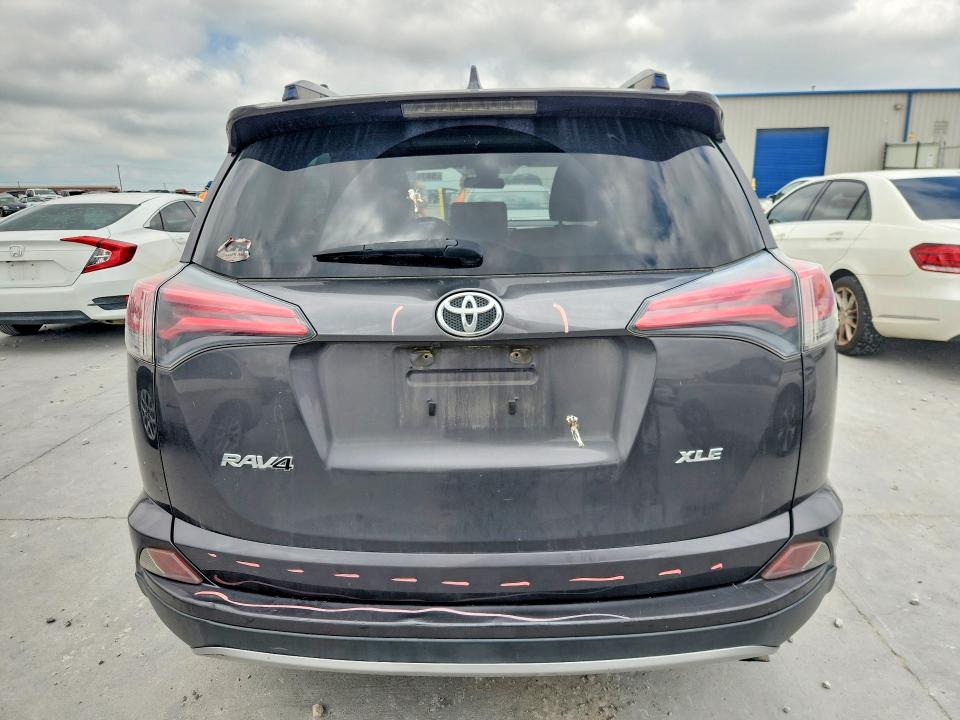 56358066 :رقم المزاد ، JTMWFREV7HJ123088 vin ، 2017 Toyota Rav4 مزاد بيع